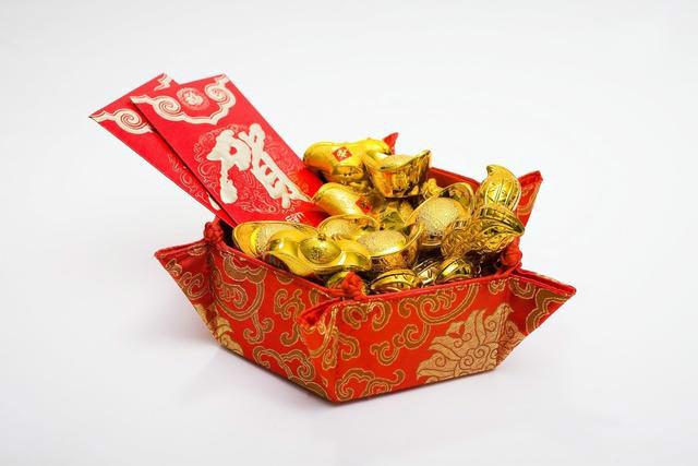 5月份家裡有「猴鼠兔牛雞蛇」的人，一定要轉走！沒有就算了。 