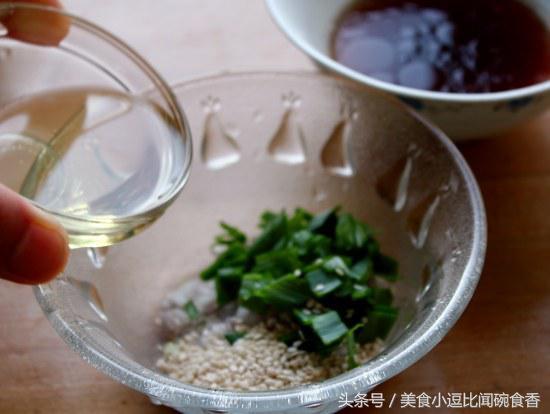 在家也能吃到「海南雞飯」，雞肉鮮甜可口，搭配醬汁簡直一絕！ 