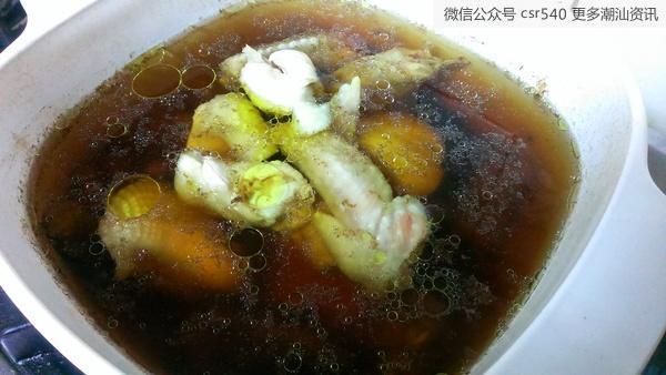 菜脯越黑越美味？2分鐘學會「菜脯雞湯」，喝了甘甜不油膩！ 