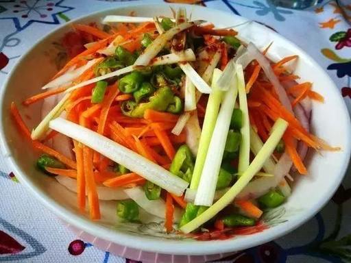 「洋蔥+蘋果」持續吃7天，甩掉贅肉和雀斑，對消脂和抗衰 