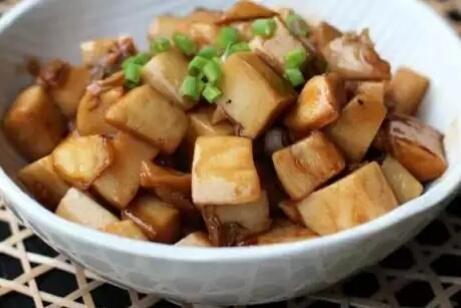 手把手學「杏鮑菇12道料理」，加點沙茶味道更升級，一口菇一口飯！ 