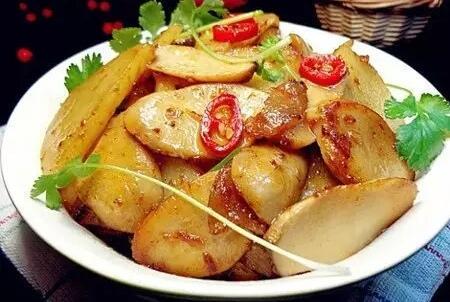 手把手學「杏鮑菇12道料理」，加點沙茶味道更升級，一口菇一口飯！ 