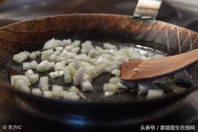 用豬油炒菜到底好不好？營養師建議：每天這樣吃油更健康