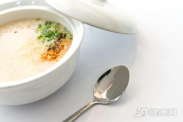 常喝粥能長壽，還能預防心臟病！營養專家教你怎么喝粥