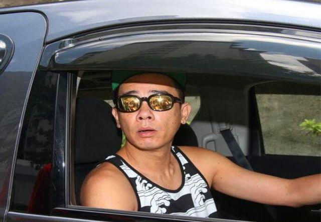 鄭伊健的車，陳小春的車，謝天華的車，錢嘉樂的車，網友：這差距