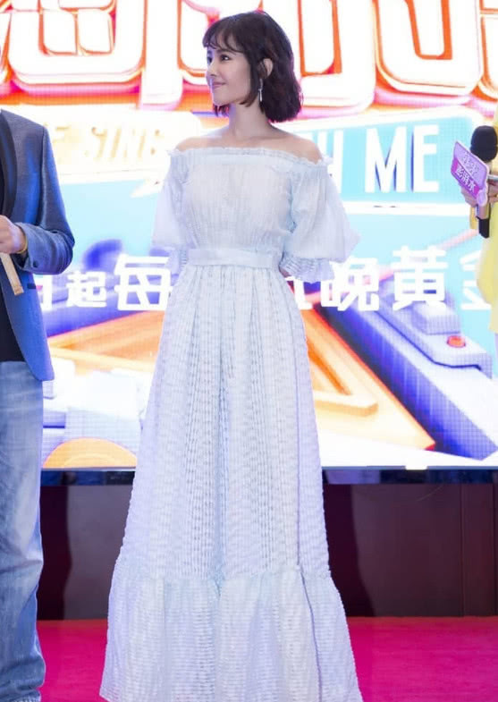 蔡依林想秀上半身，卻被下半身搶鏡，網友：難怪周杰倫不要你！