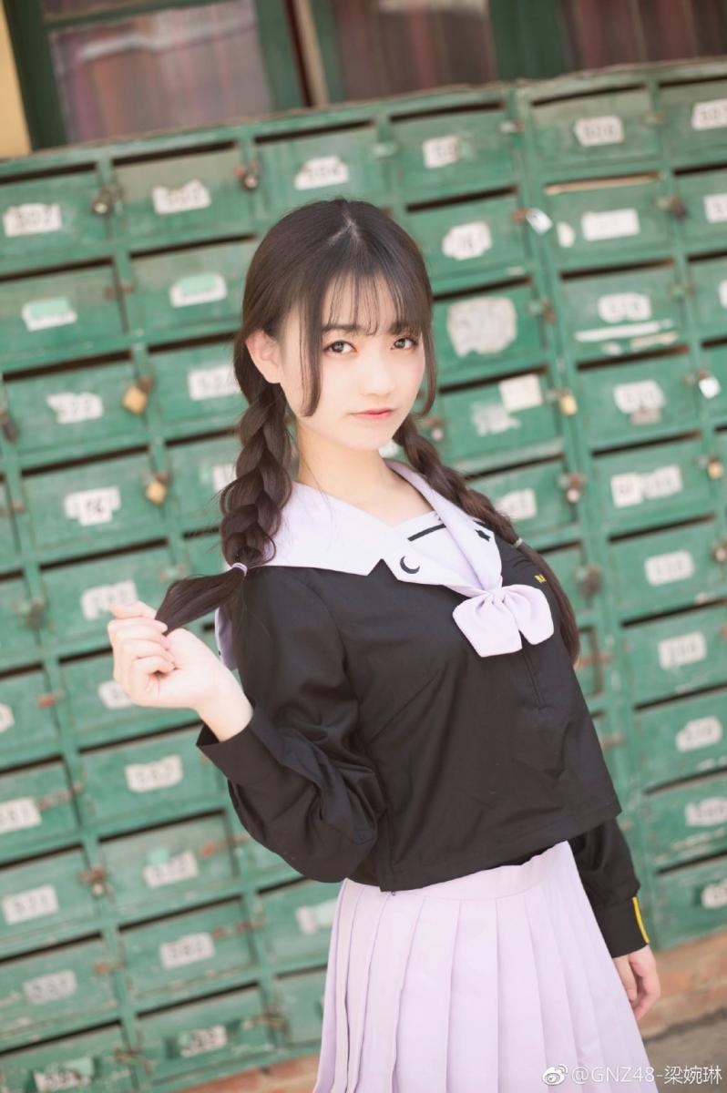 17歲清純女偶像「旗袍太小」身材快撐爆，日鄉民看到兇前…直呼「太H了」