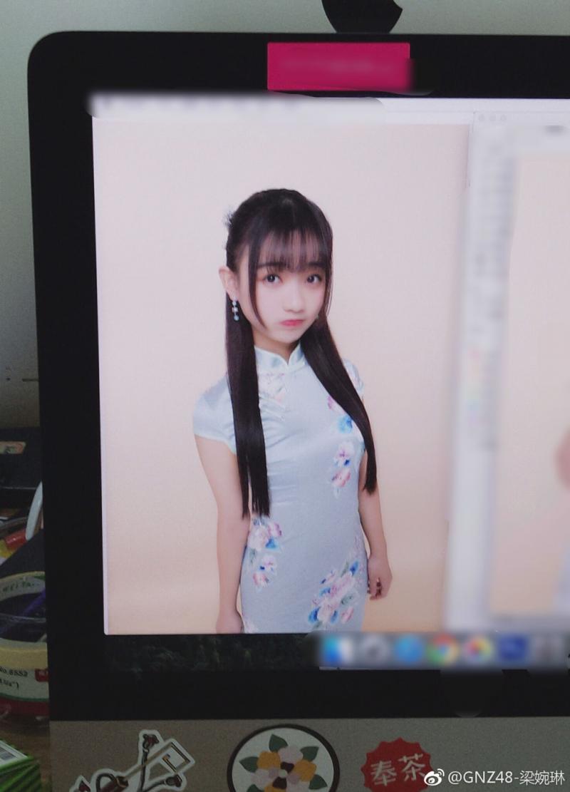17歲清純女偶像「旗袍太小」身材快撐爆，日鄉民看到兇前…直呼「太H了」