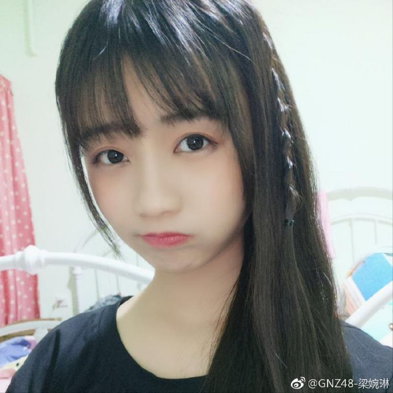 17歲清純女偶像「旗袍太小」身材快撐爆，日鄉民看到兇前…直呼「太H了」