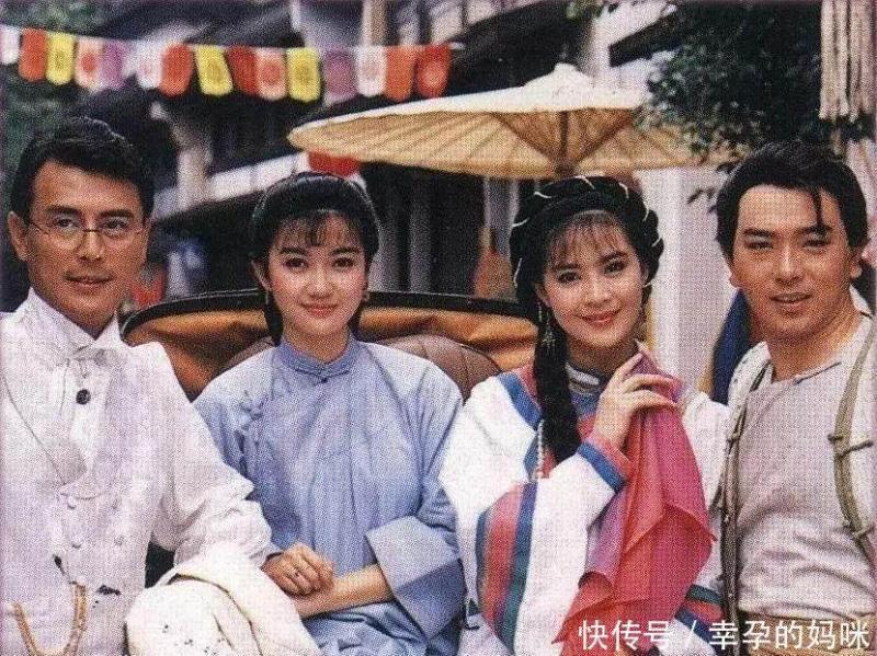 昔日「帥氣小生」26歲出道兩年後就走紅，「娶圈外老婆」和妻兒分隔兩地，如今62歲的他... 