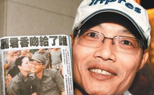  當年他幸運獲「鄧麗君」香吻被封史上最幸運國軍！沒想到35年後的他，如今生活竟是..