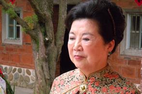 滿嬌姨「守寡20年」堅持不再婚！74歲的她笑坦：「自從有了....」往後的日子都不寂寞了！ 