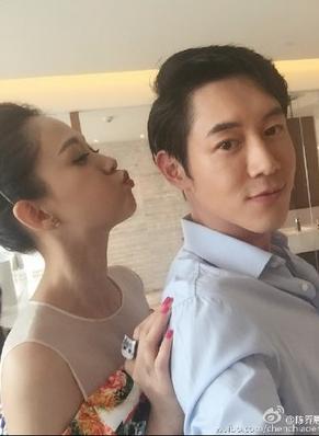 38歲陳喬恩遭爆「甜靠未婚夫」到美國避風頭！男方被曝光「2年前下跪求婚」擁16年婚約！ 