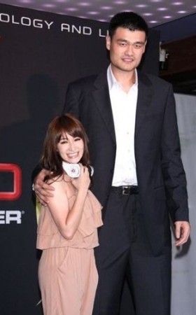 長超高!姚明女兒才6歲，身高直逼150？！ 長得太像仙女了！！ 