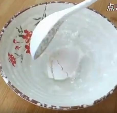 1個茄子，4個雞蛋，雙手一翻，比大魚大肉都好吃，做法超簡單！