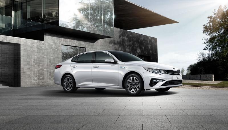 全新 KIA K5 Hybrid 油電版！平均油耗也繳出18km/L亮麗成績！ 