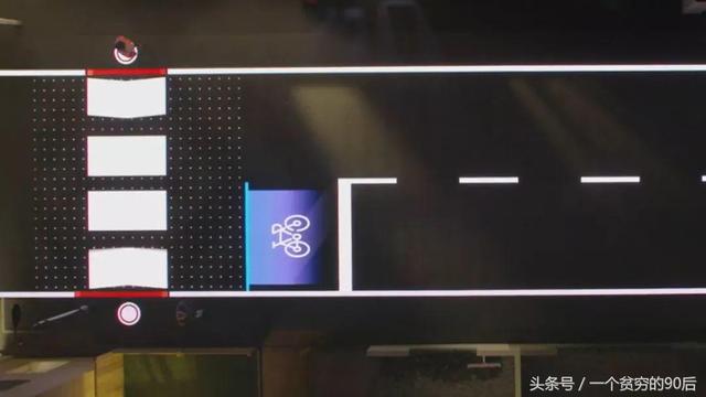智慧斑馬線，人踩上去就會發光，三寶10米外都能看清！