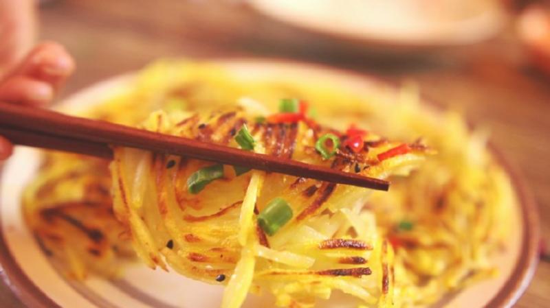 土豆最香濃的吃法，焦香脆嫩，保留了食材原本的香氣