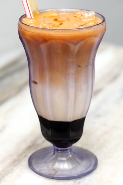 【趕快收藏！】東馬特色飲料「三色奶茶」做法原來這麼簡單！在家也能自己泡來喝啦~