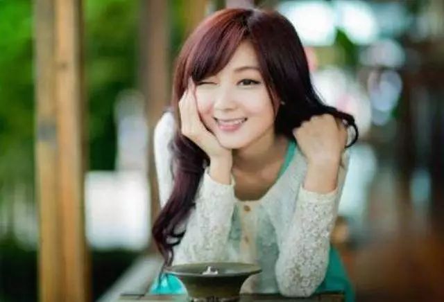 4個美女，哪個最有氣質？測你對異性有沒有吸引力？  