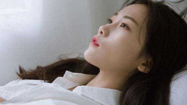 五官精緻，不但臉蛋好，身材也棒，讓人過目不忘的星座女 
