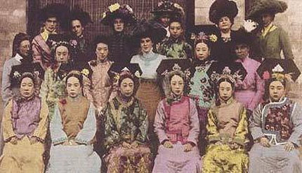 清朝時代「21位皇后」的真實樣貌曝光！原來以前宮女都長這樣！看到「最後一張」傻眼了！