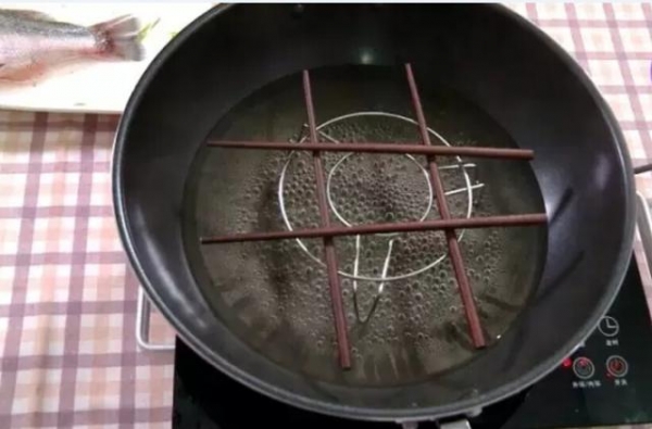 蒸魚前｢用這個｣醃魚去腥味，蒸的魚才會鮮甜，又上了一寶貴的一課！！ 