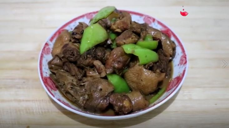 「啤酒鴨」最好吃的做法，香辣過癮，煮一大鍋不夠吃，大廚吃了都說好！ 