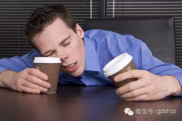 如何「避免痛風」終於有解！方法居然出乎意料的簡單，人人都能做到！ 