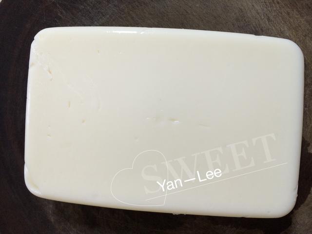 夜市人氣甜點「脆皮炸鮮奶」自己在家也能做，想吃多少做多少，現炸現吃最讚！ 
