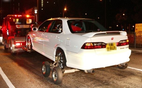 反非法賽車行動 場面壯觀 