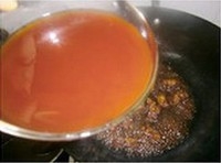酸甜菠蘿排骨 ！ 吃了一口又一口！！ 