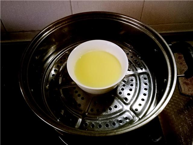 如何蒸出平滑如鏡的雞蛋羹？！