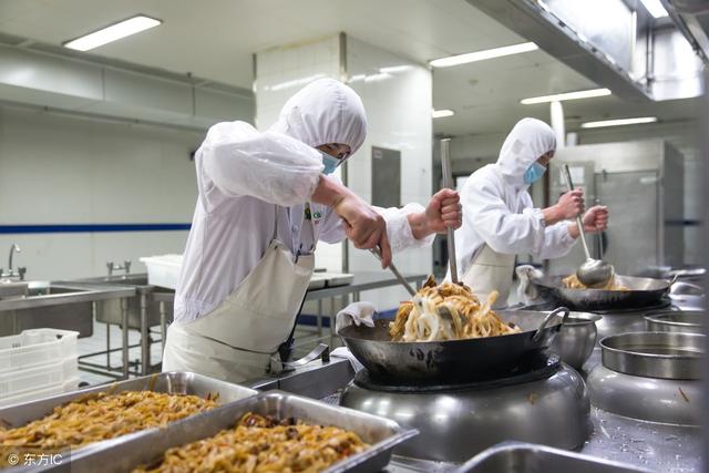 廚師自己開飯店當老闆容易虧本，問題都出在這
