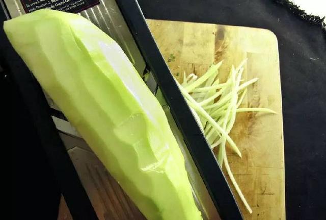 泰式青木瓜沙拉，做法簡單，營養美味，全家人都愛吃！