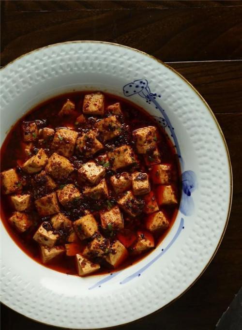 為了正名川菜，他不惜與食客為敵