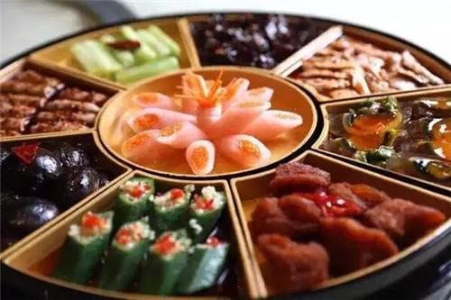 為了正名川菜，他不惜與食客為敵