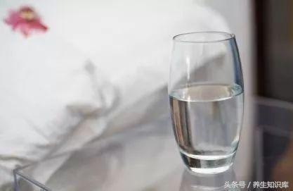45歲後，防病「黃金期」，每天做好「5個字」，離長壽更近一步