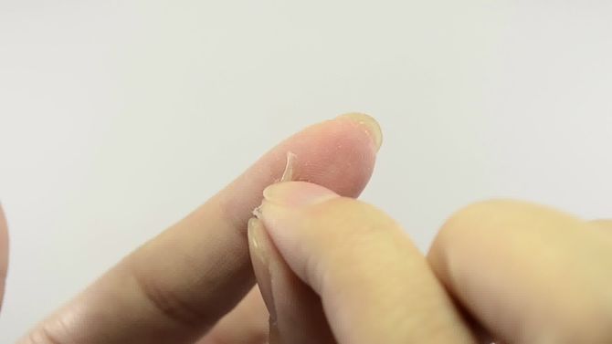 被三秒膠黏到？手都快扯破皮了還是沒扯開...終於有救星了