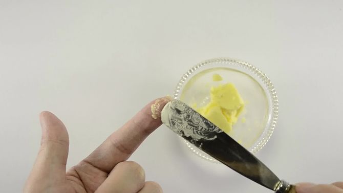 被三秒膠黏到？手都快扯破皮了還是沒扯開...終於有救星了