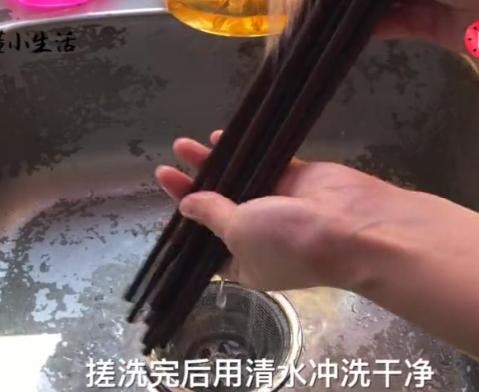 筷子不定期消毒比抹布還髒！只需要用它泡一泡，既乾淨衛生又不長細菌！ 