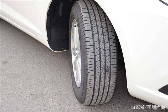 汽車開久了，噪音大的想砸車？教你一笨方法，瞬間讓愛車鴉雀無聲