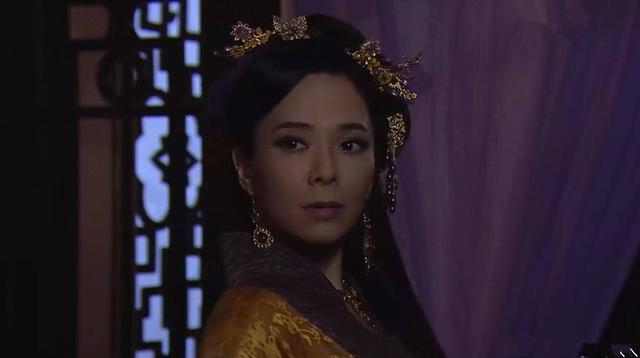 當年是TVB的當家花旦，甘願做別人小三，如今44歲嫁給軟飯男