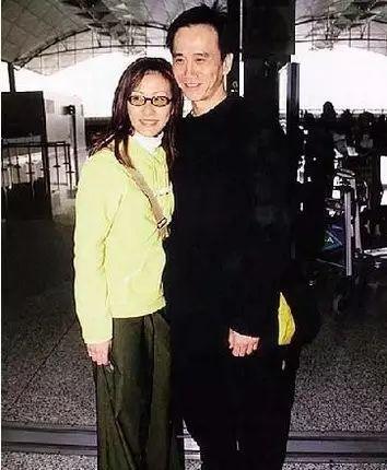 曾是TVB四大花旦之一，婚變後再遇老公破產