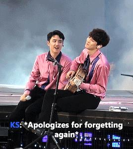 [EXO][新聞]180526 藝能神降臨伯賢噴鐘大一臉水被拍頭教訓 