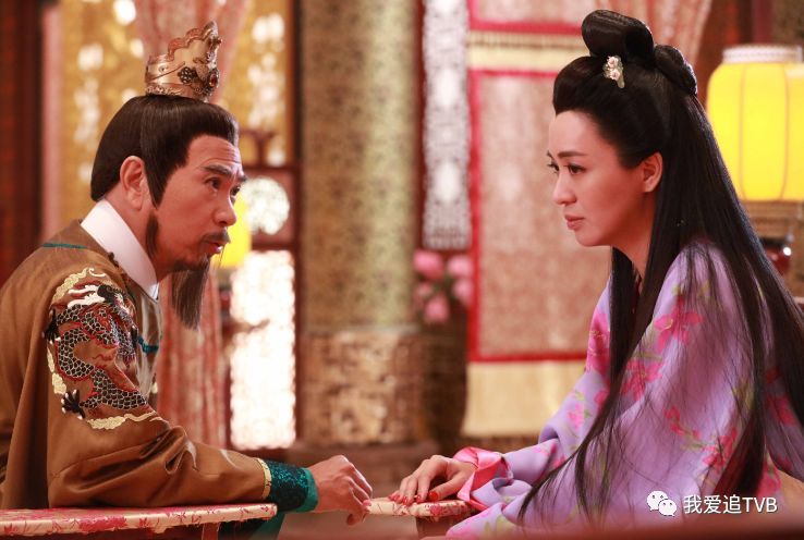 她44歲《深宮計》演「太平公主」下場悲慘，曾與導演王晶有超火辣場面，拍寫真更是噴血！ 