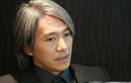 成龍老了，周潤發老了，周星馳老了，只有他63歲仍舊像30歲！