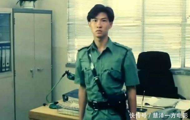 她當紅時嫁給身無分文的渣渣輝，如今老公成為影帝，53歲的她被寵成少女！