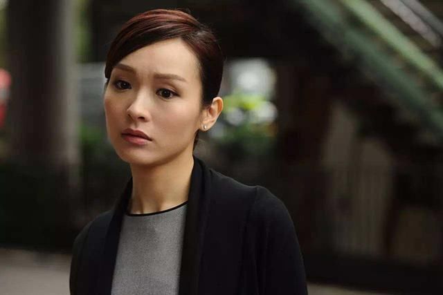 女神李佳芯不適合跟朋友合租住一起，因為她在家不願穿...