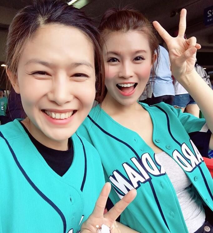 富邦悍將「晃女乃妹」又被拍到了！正妹女球迷輕晃又暈了...網大讚攝影師：真的專業的